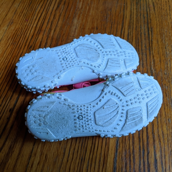 Kidgets water shoes - Picture 2 of 5